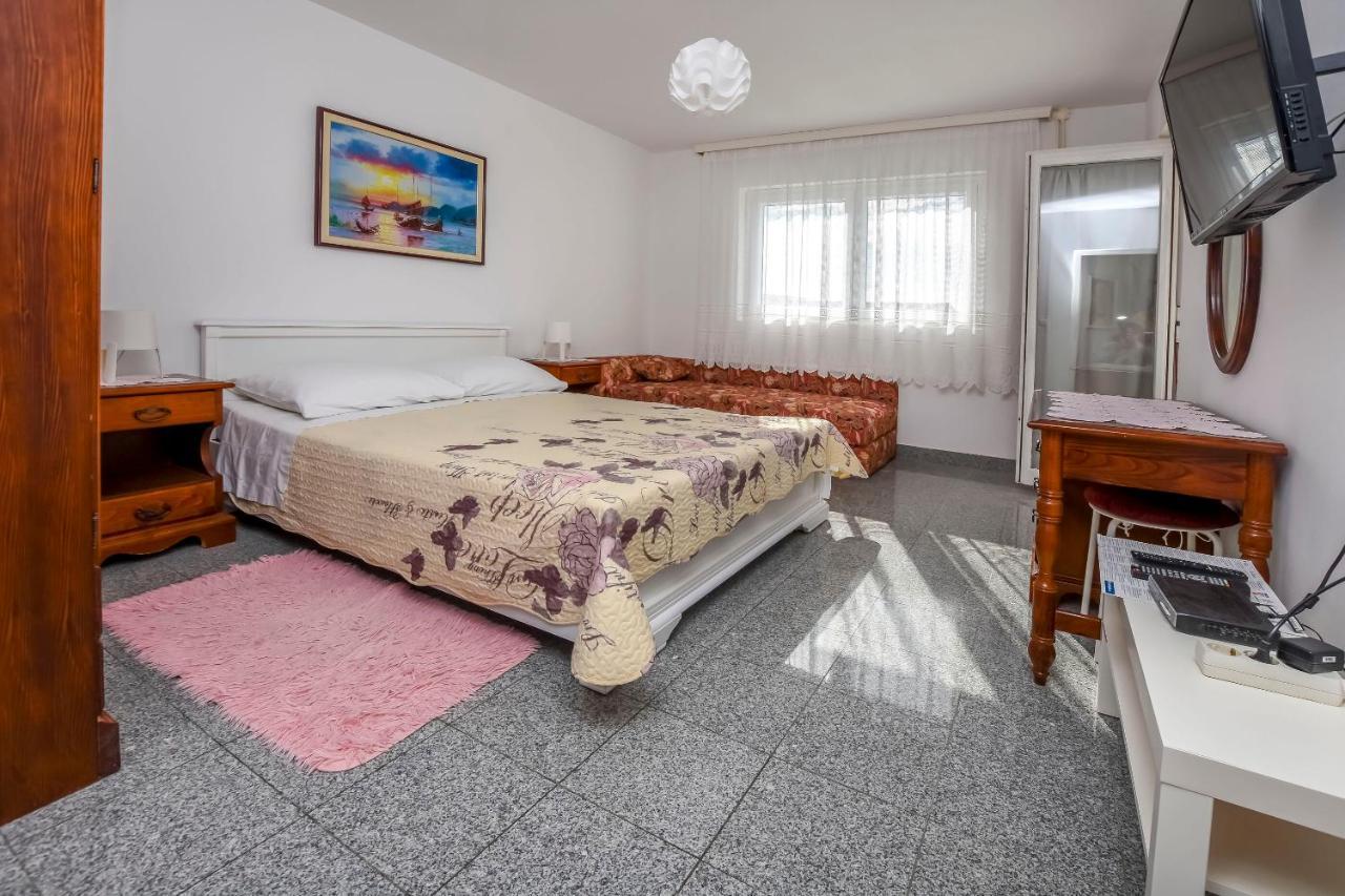Apartments Dajana Primošten Exteriér fotografie